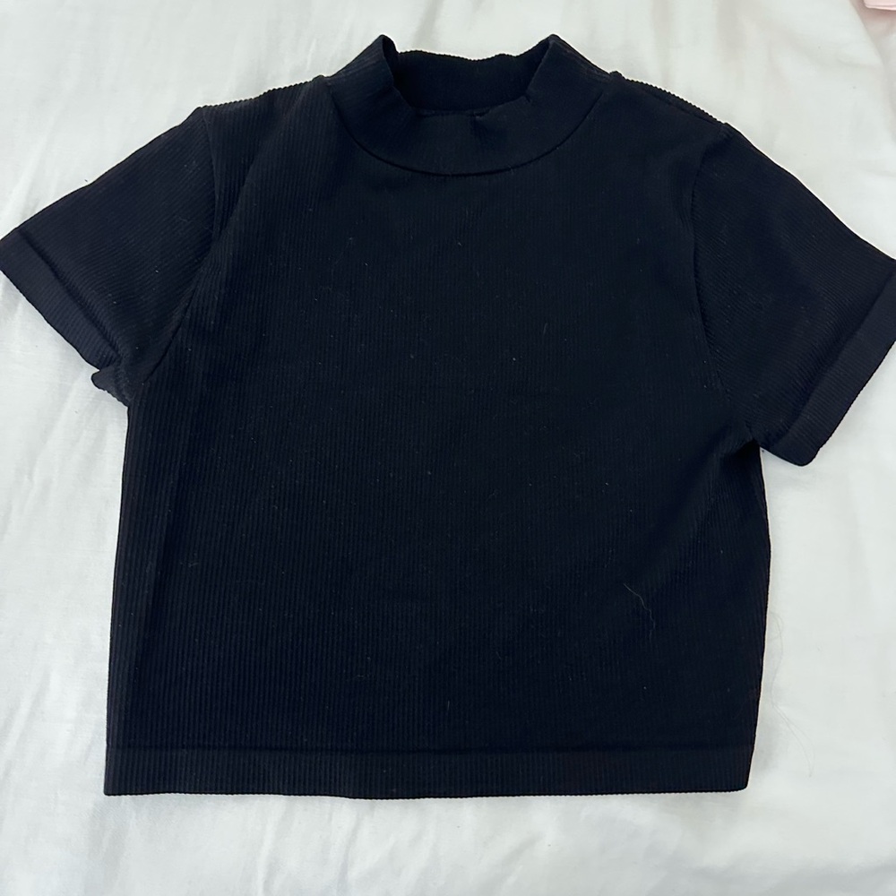 Poof Ribbed Crop Top